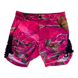 Realtree Women's Pink Camo Cargo Shorts